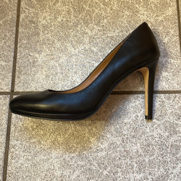 BANANA REPUBLIC UEC Women’s Size 9 Black Leather Heel Platform Pumps Round Toe - Picture 11 of 17